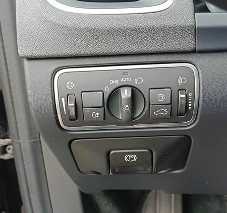 Volvo V60 cena 46500 przebieg: 197000, rok produkcji 2016 z Pyzdry małe 667